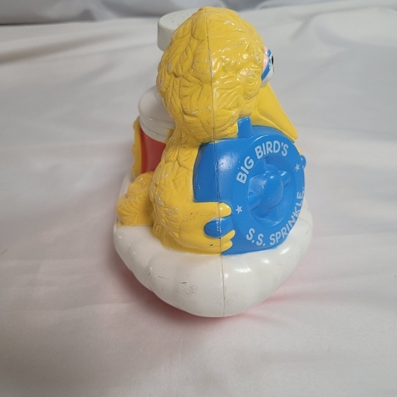 Vintage 80's Hasbro Big Bird S.S. Sprinkle Child's Water Sprinkler Muppets - Picture 7 of 10
